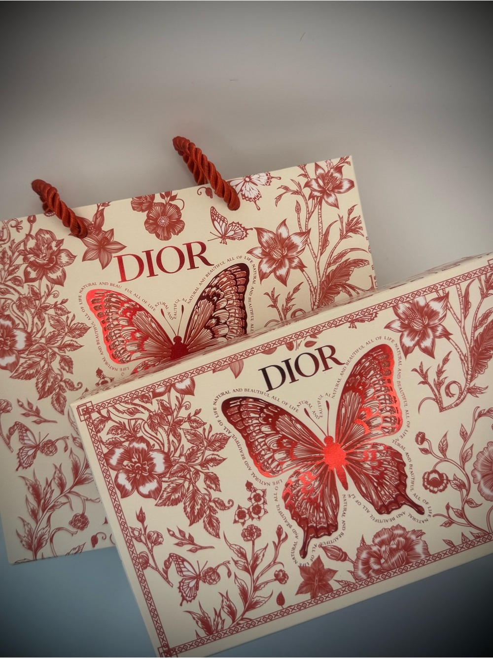 Dior LIMITED EDITION Gift Bag&Box: Butterfly and floral "Toile de Jouy" Pattern
